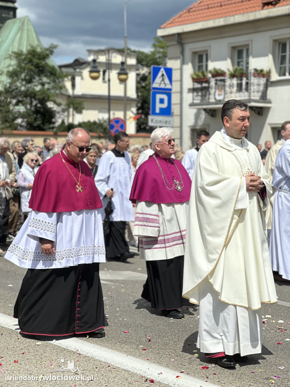 Boże Ciało 2025 - procesja ulicami miasta