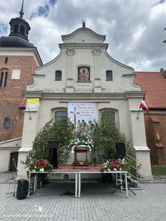 Boże Ciało 2025 - procesja ulicami miasta