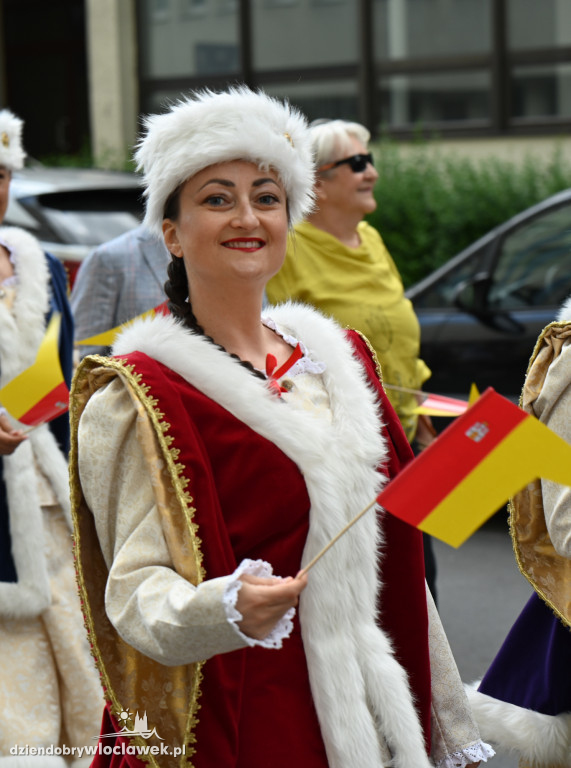 Dni Włocławka 2025 rozpoczęte! Korowód i otwarcie