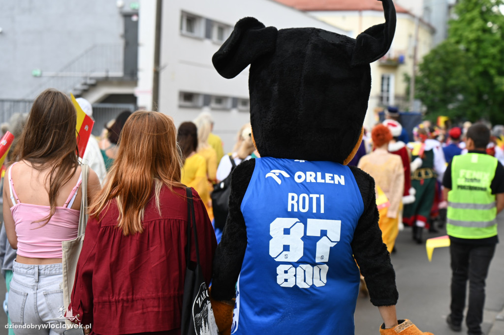 Dni Włocławka 2025 rozpoczęte! Korowód i otwarcie