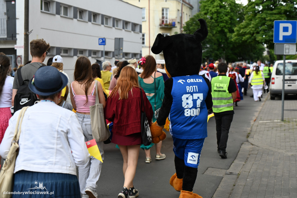 Dni Włocławka 2025 rozpoczęte! Korowód i otwarcie