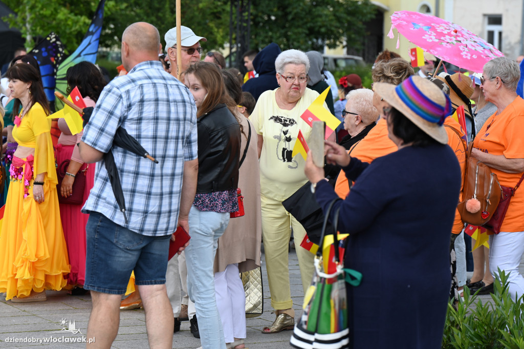 Dni Włocławka 2025 rozpoczęte! Korowód i otwarcie