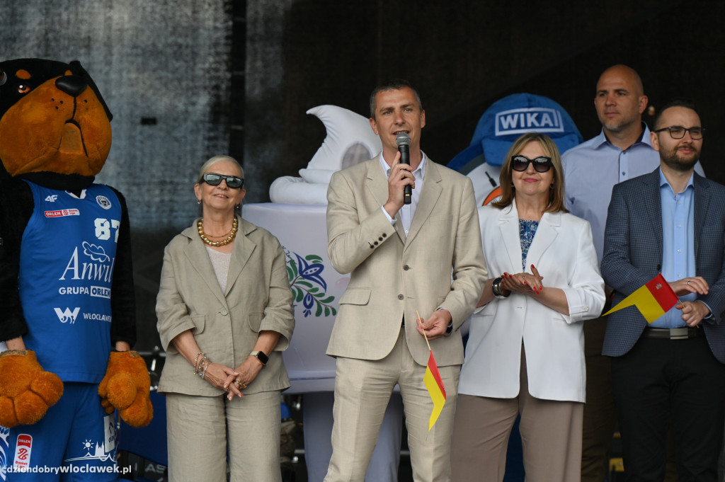 Dni Włocławka 2025 rozpoczęte! Korowód i otwarcie