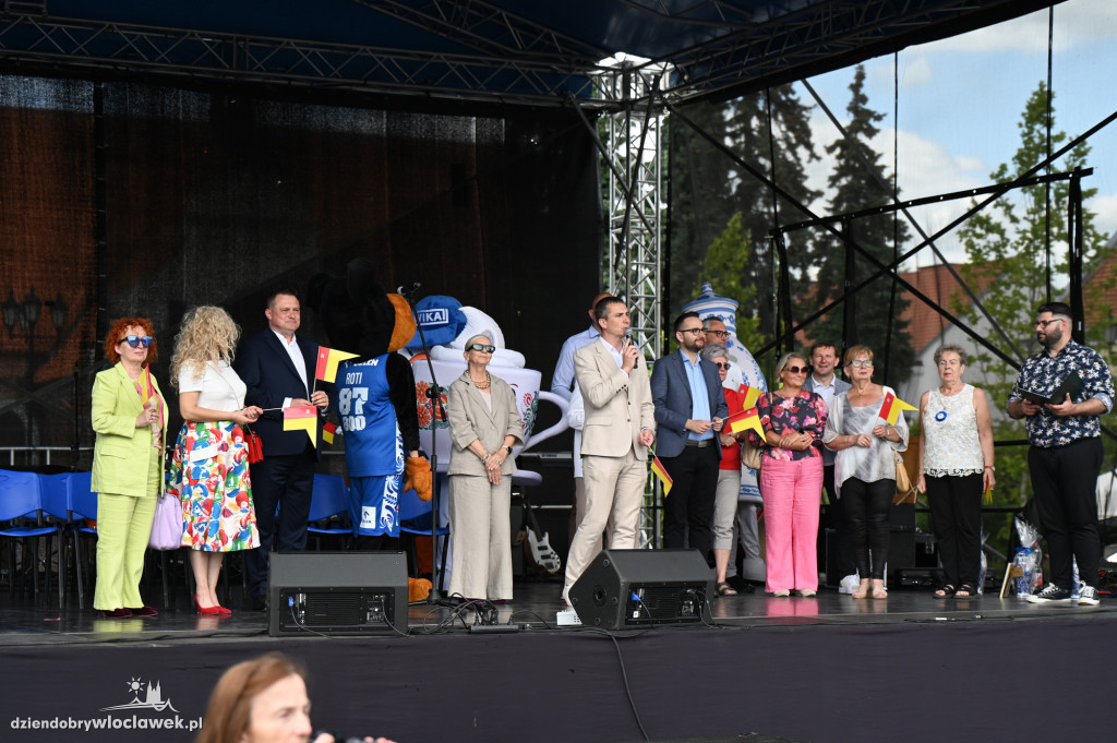 Dni Włocławka 2025 rozpoczęte! Korowód i otwarcie