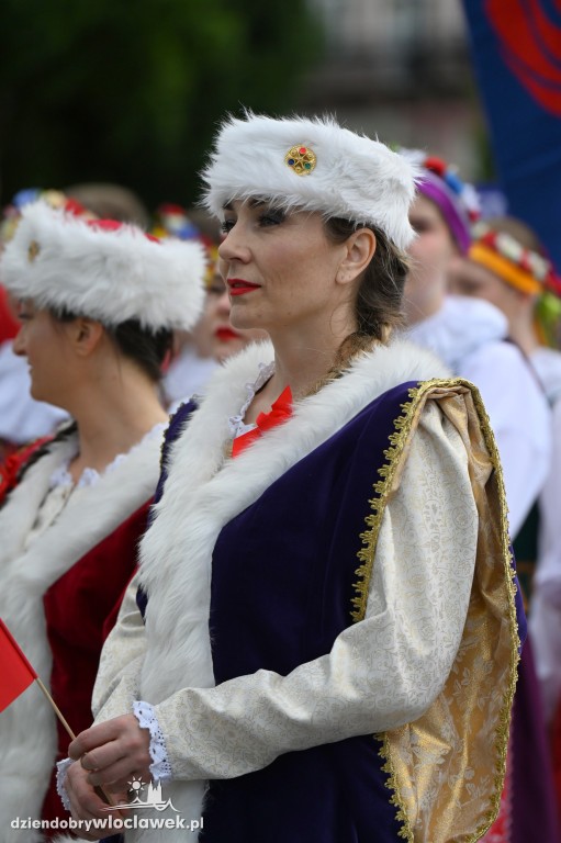 Dni Włocławka 2025 rozpoczęte! Korowód i otwarcie