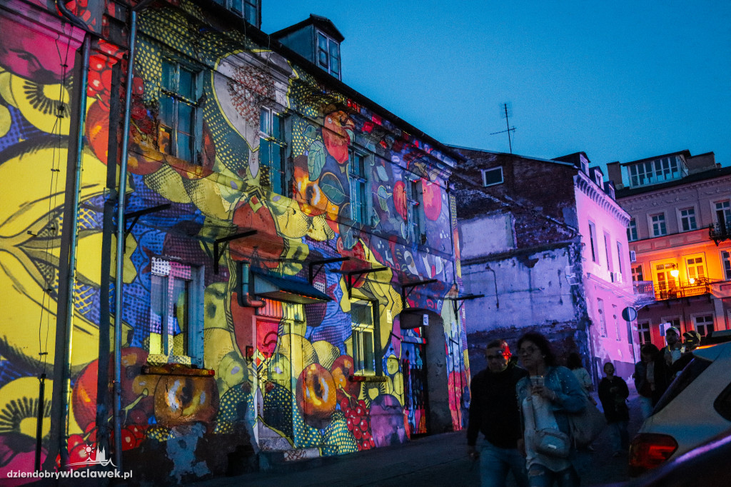 Świet(l)na noc na Starym Rynku – mapping na Dni Włocławka