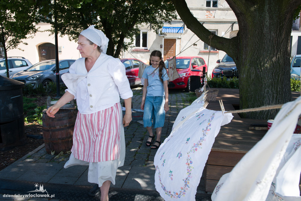 Teatry uliczne na Starym Rynku