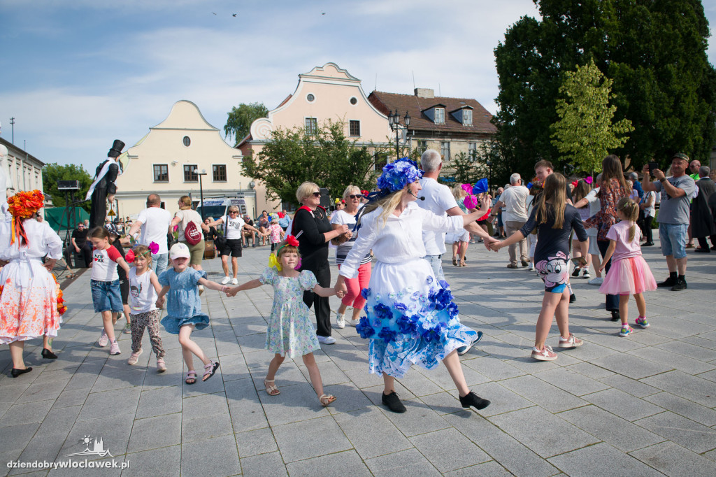 Teatry uliczne na Starym Rynku