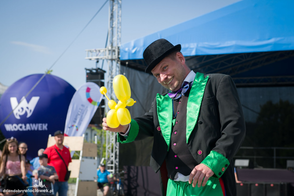 Teatry uliczne na Starym Rynku