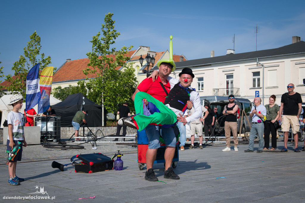 Teatry uliczne na Starym Rynku