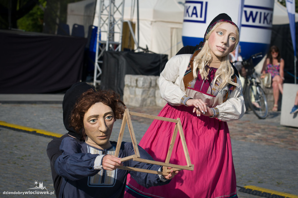 Teatry uliczne na Starym Rynku