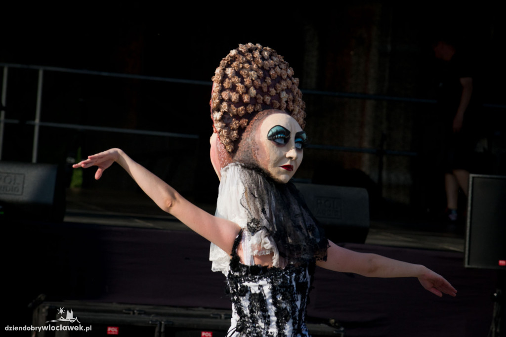 Teatry uliczne na Starym Rynku