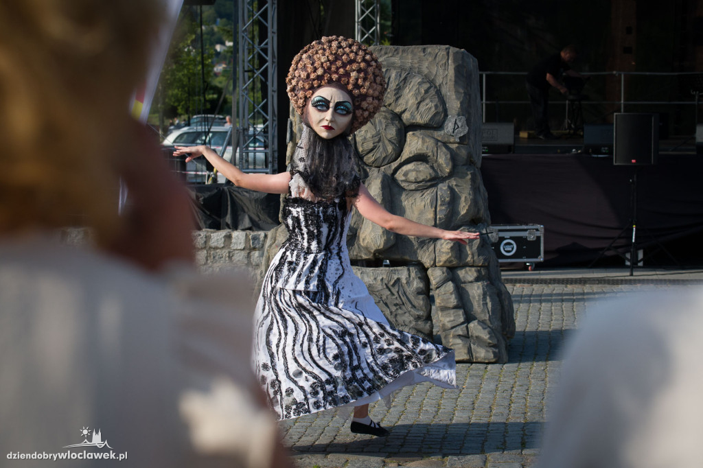 Teatry uliczne na Starym Rynku