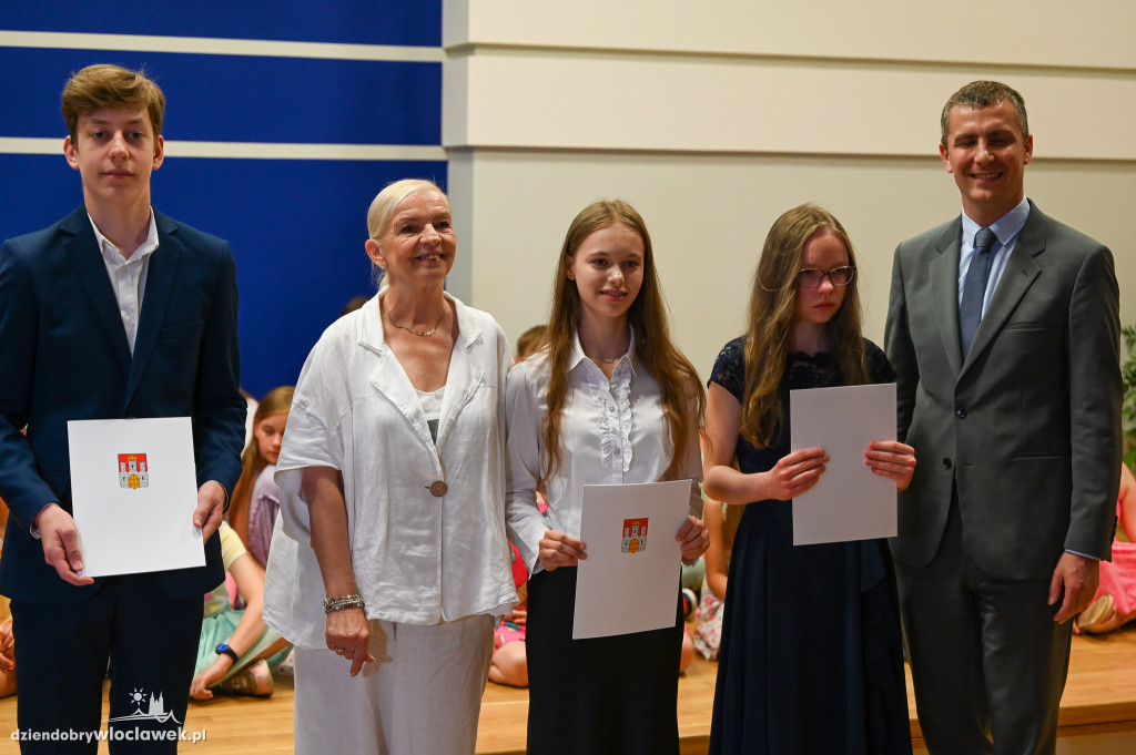 Wręczenie stypendiów Prezydenta najlepszym uczniom