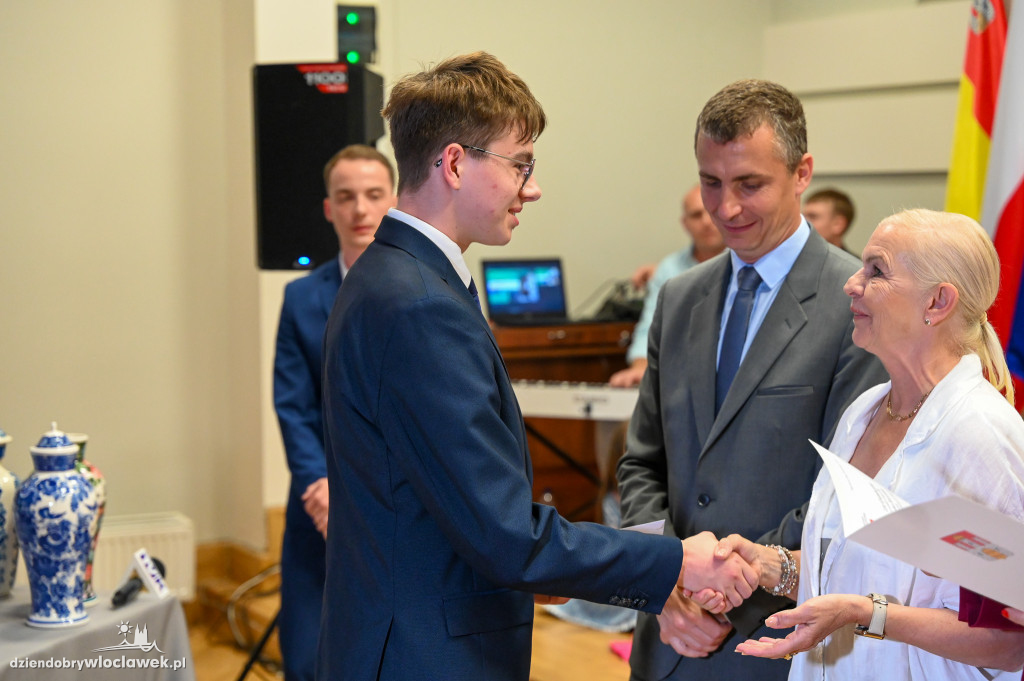 Wręczenie stypendiów Prezydenta najlepszym uczniom