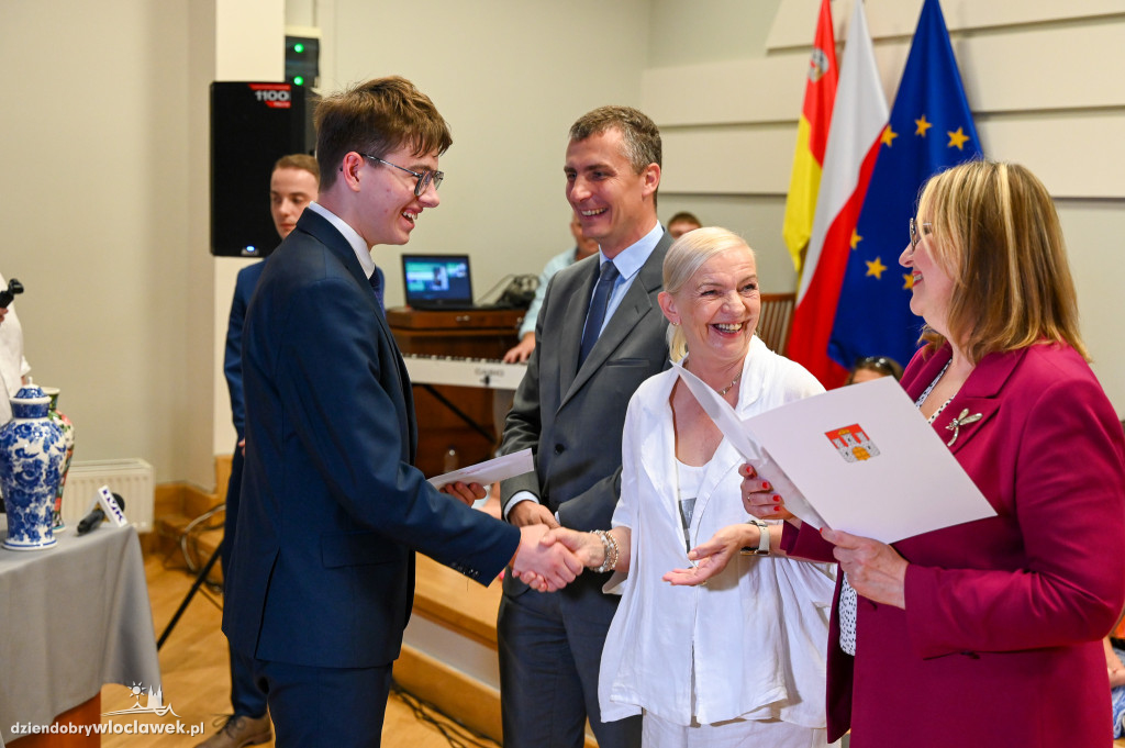 Wręczenie stypendiów Prezydenta najlepszym uczniom
