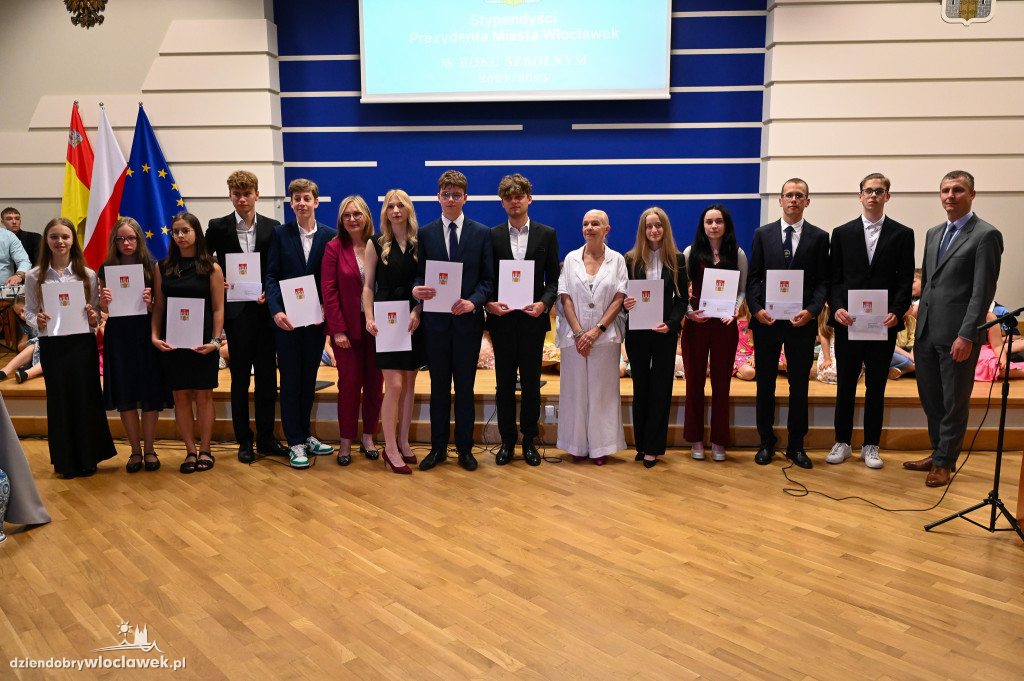 Wręczenie stypendiów Prezydenta najlepszym uczniom
