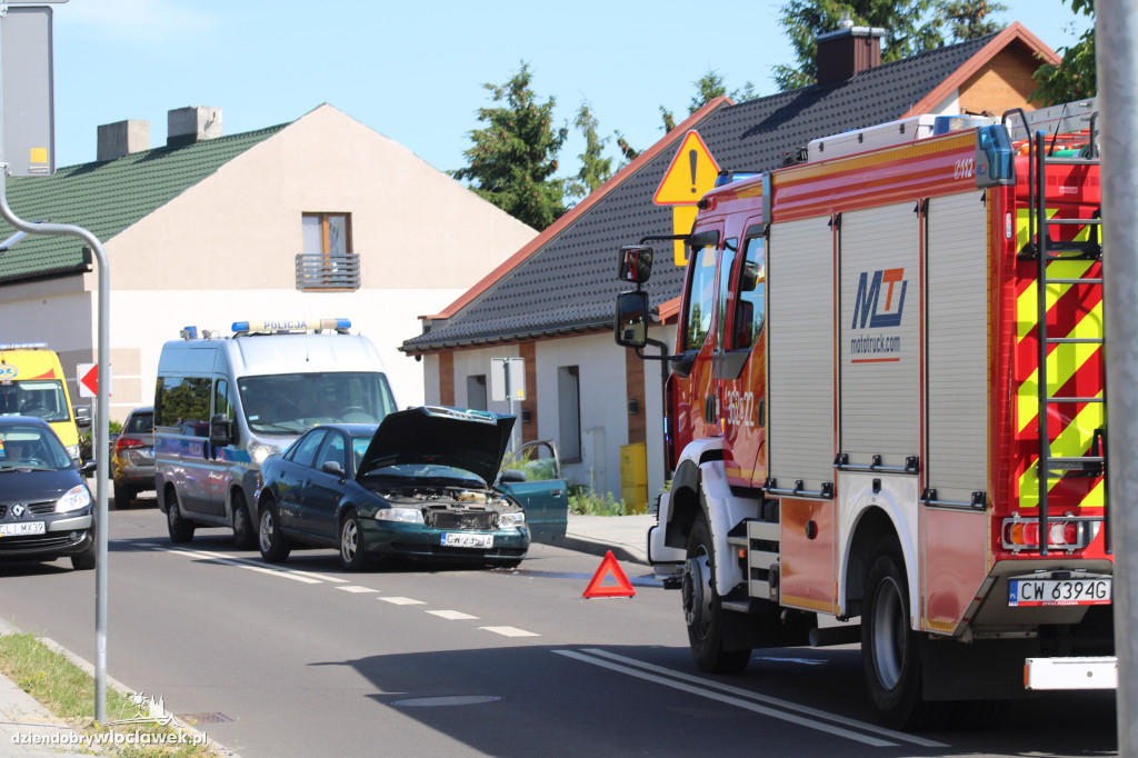 Zderzenie trzech samochodów osobowych