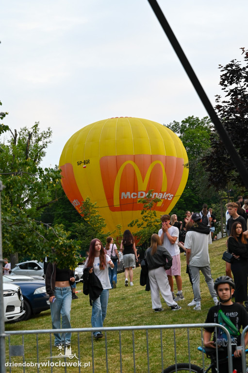 Pokaz balonów w Parku na Słodowie