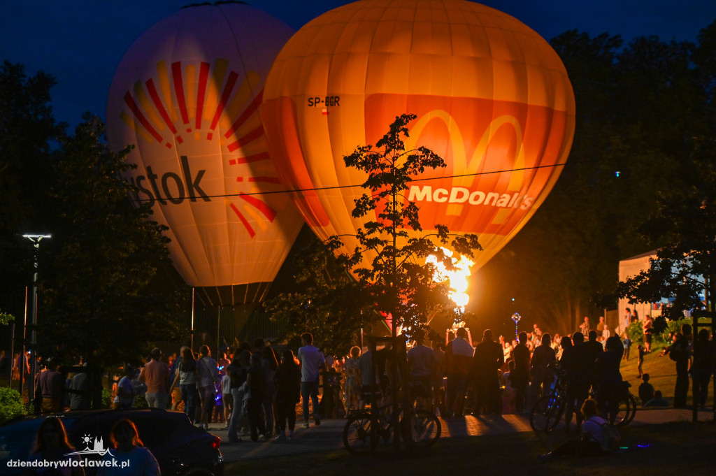 Pokaz balonów w Parku na Słodowie