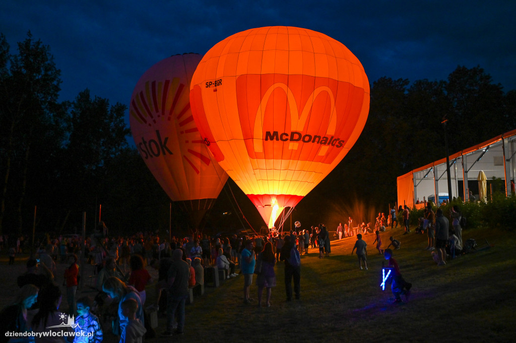 Pokaz balonów w Parku na Słodowie