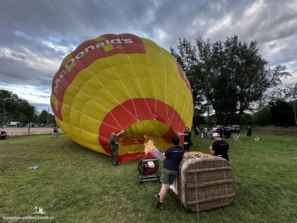 Pokaz balonów w Parku na Słodowie
