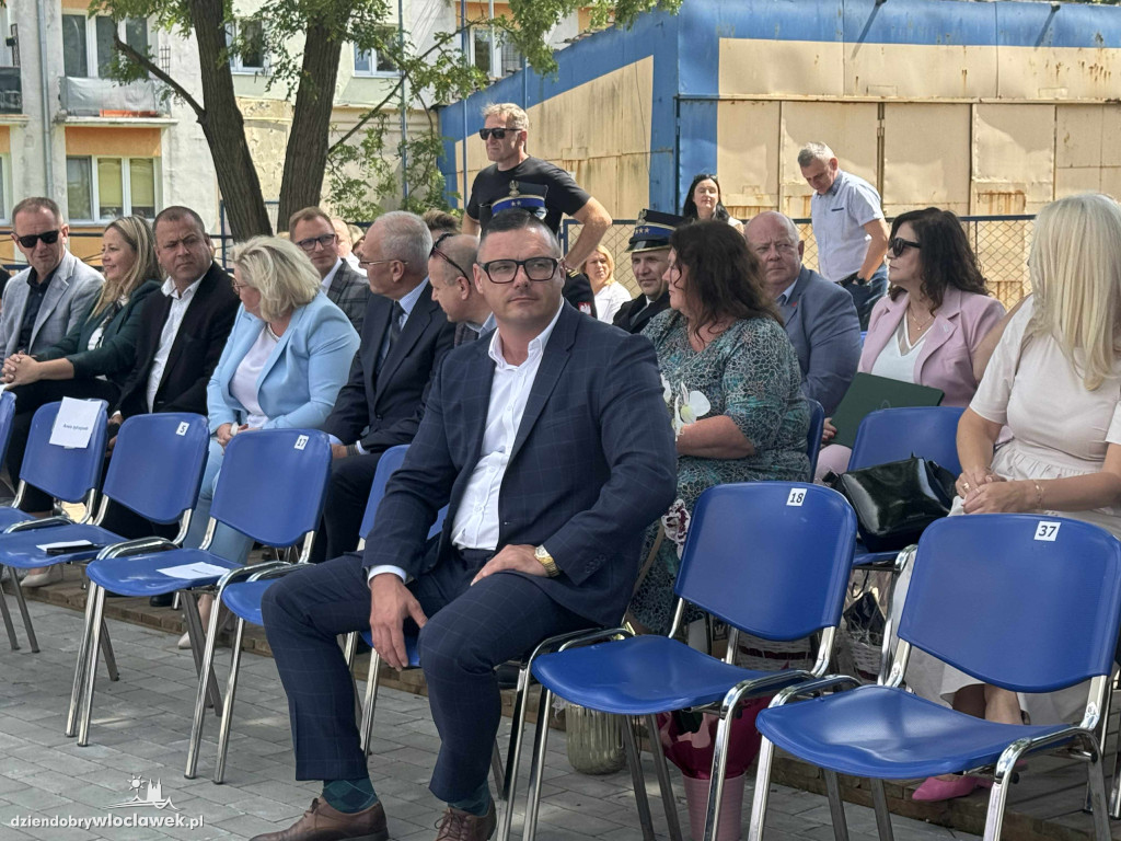 Uroczyste otwarcie rozbudowanego budynku E w PCZ