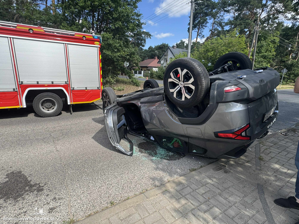 Dachowanie na ulicy Brzezinowej