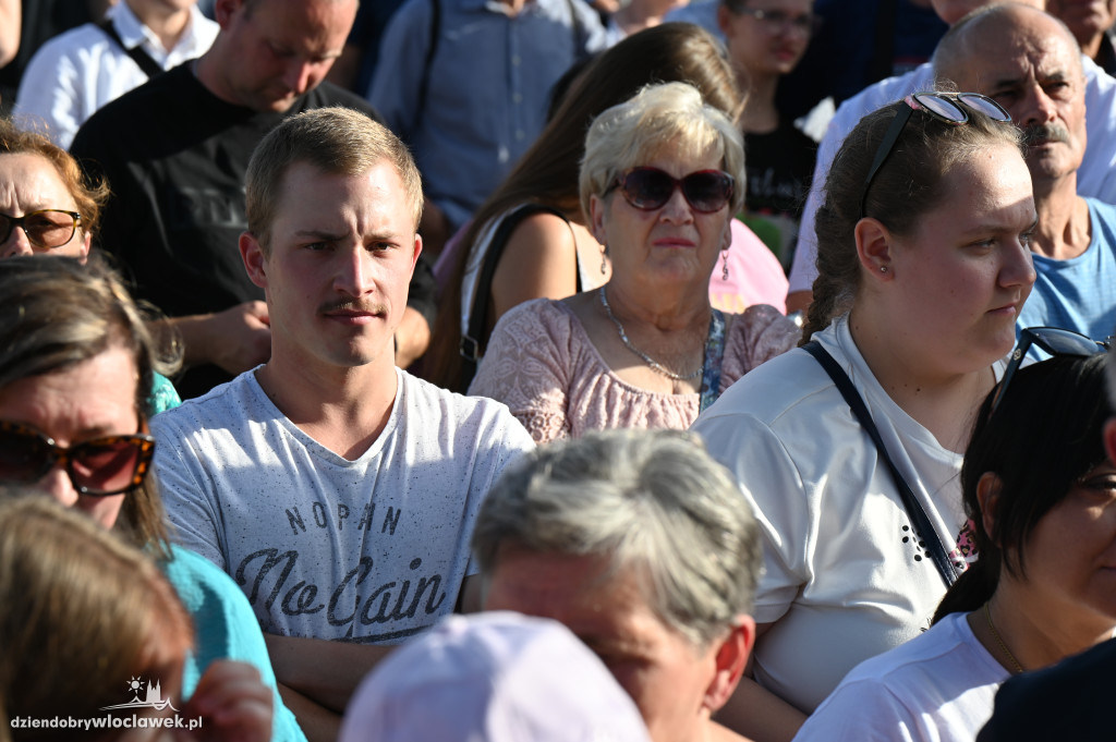 Święto Powiatu - dzień II - tłumy na koncertach