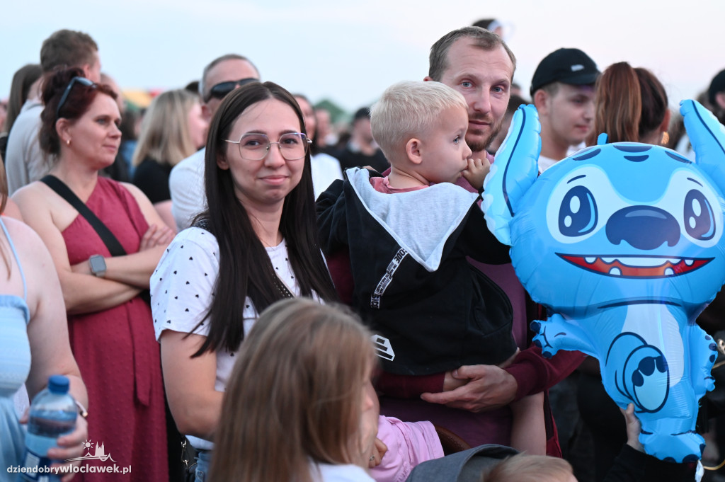 Święto Powiatu - dzień II - tłumy na koncertach