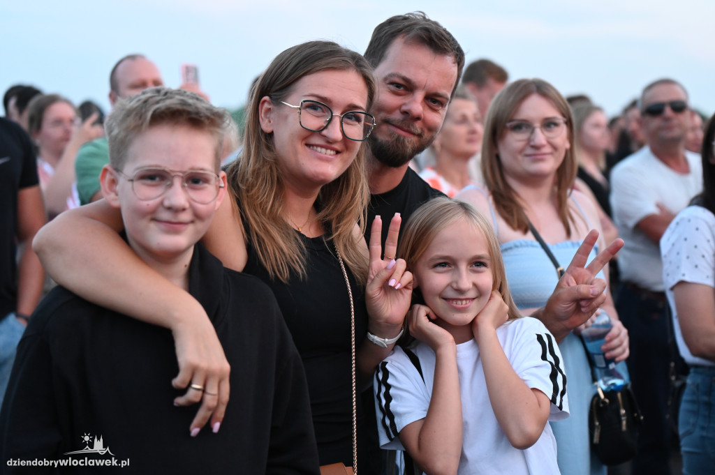 Święto Powiatu - dzień II - tłumy na koncertach