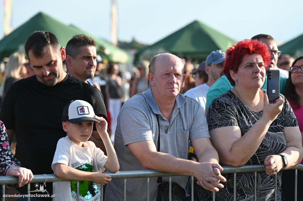 Święto Powiatu - dzień II - tłumy na koncertach