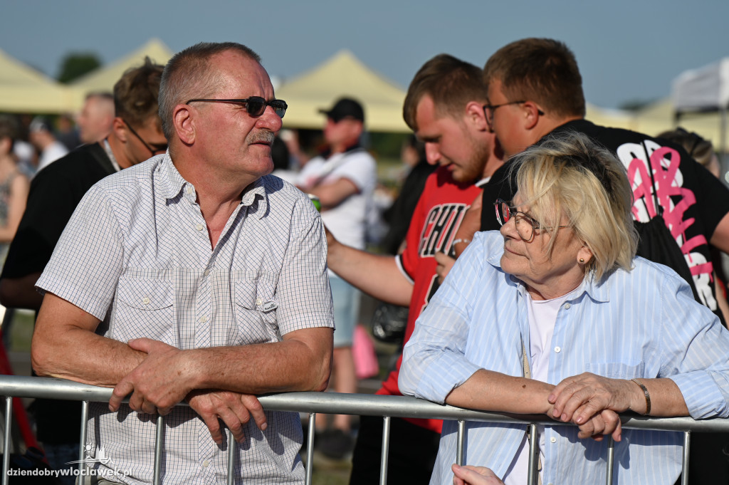 Święto Powiatu - dzień II - tłumy na koncertach