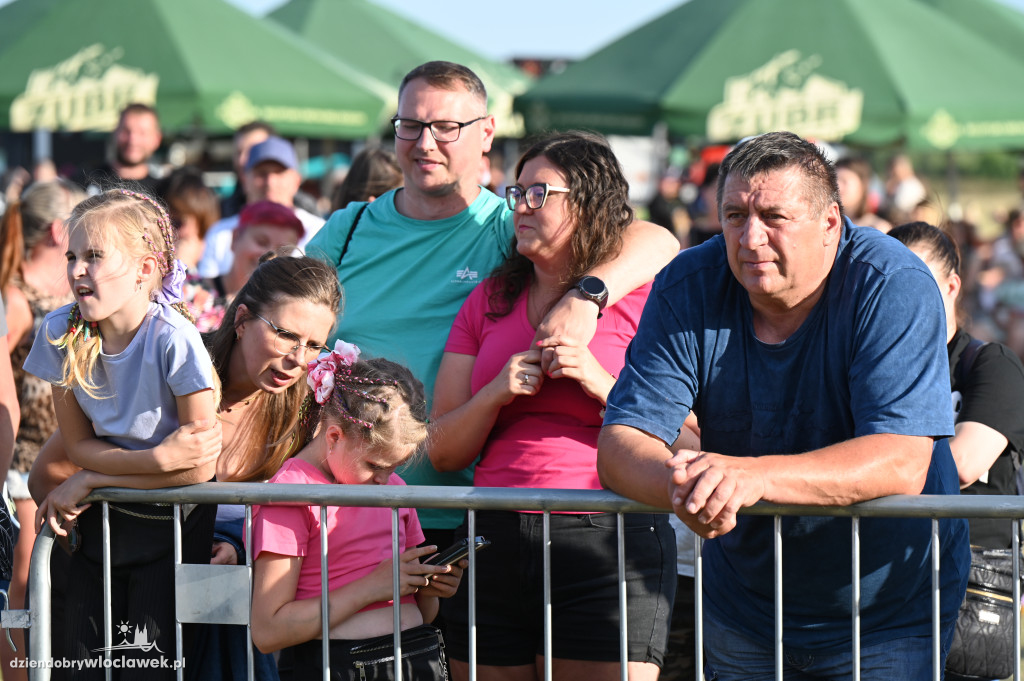 Święto Powiatu - dzień II - tłumy na koncertach