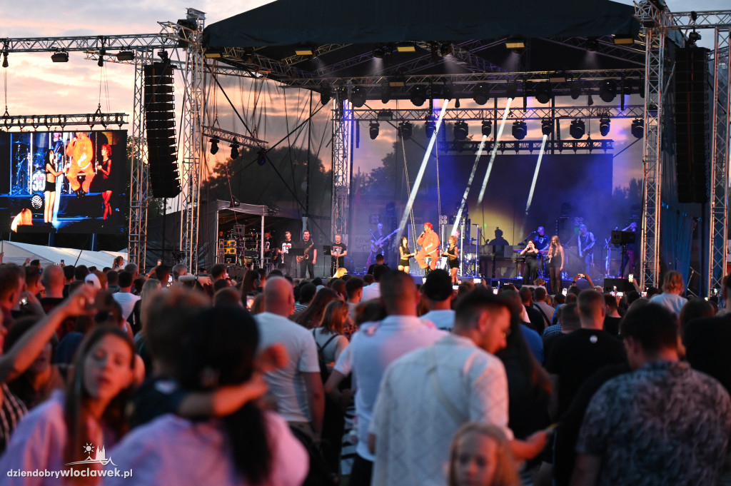 Święto Powiatu - dzień II - tłumy na koncertach