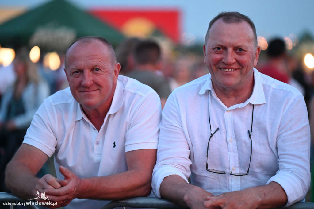 Święto Powiatu - dzień II - tłumy na koncertach