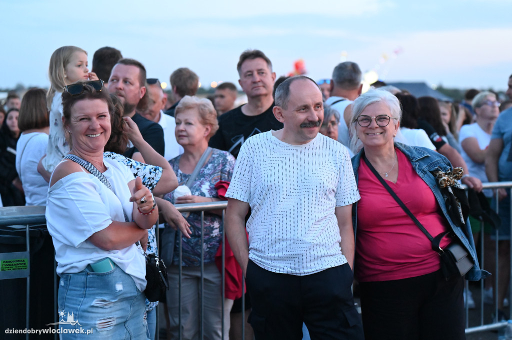 Święto Powiatu - dzień II - tłumy na koncertach