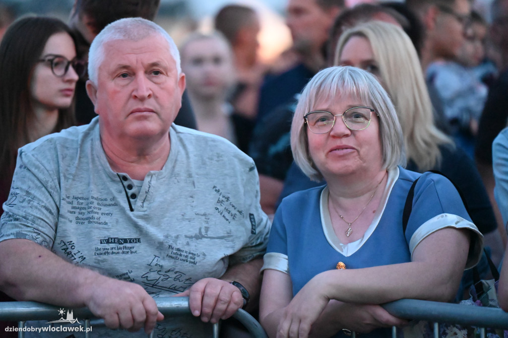 Święto Powiatu - dzień II - tłumy na koncertach