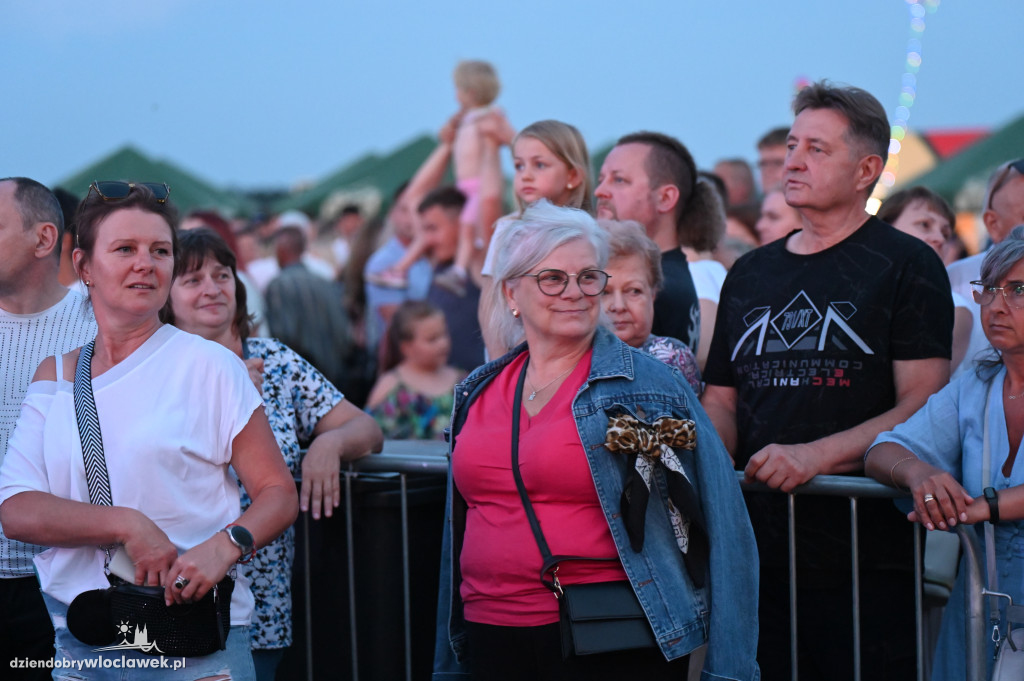 Święto Powiatu - dzień II - tłumy na koncertach