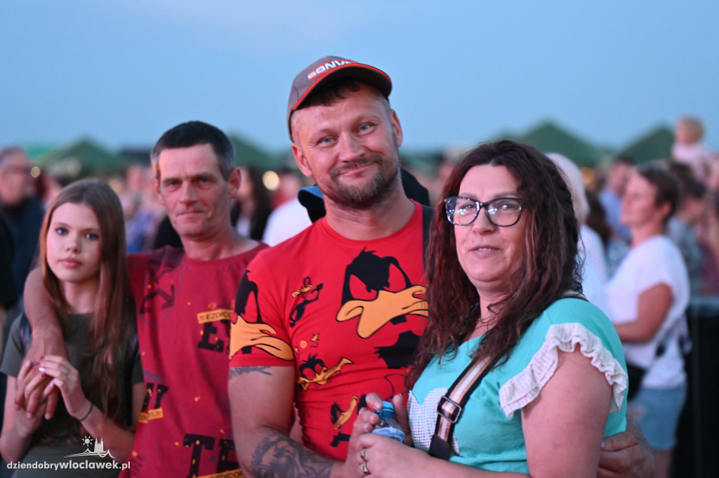 Święto Powiatu - dzień II - tłumy na koncertach
