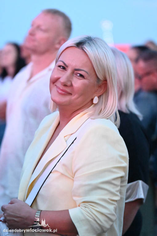 Święto Powiatu - dzień II - tłumy na koncertach