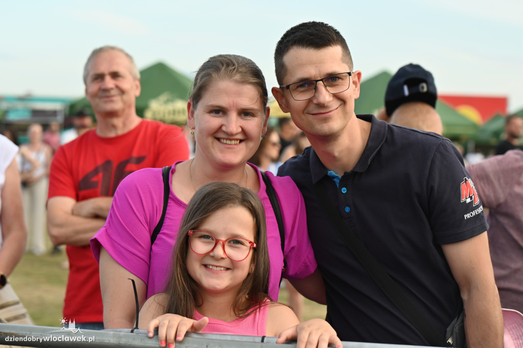 Święto Powiatu - dzień II - tłumy na koncertach
