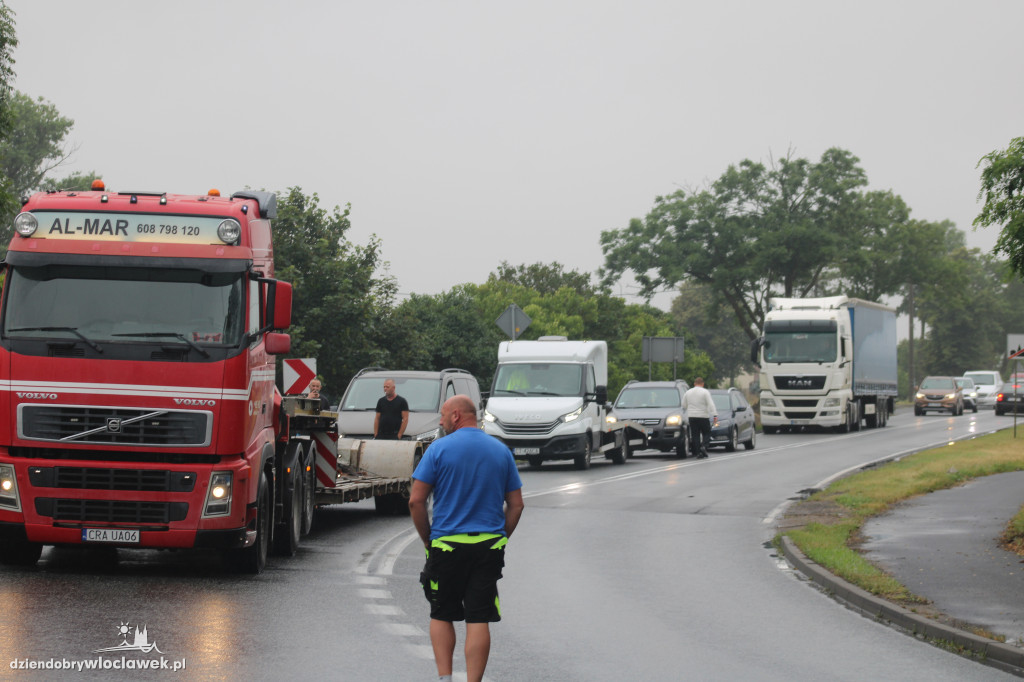 Wypadek w Pikutkowie. 4 osoby w szpitalu