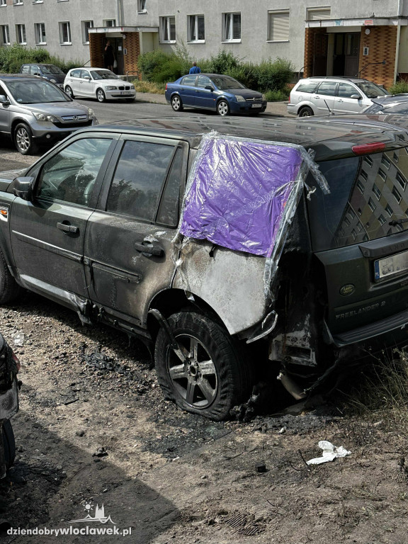 Pożar samochodu na ulicy Arentowicza