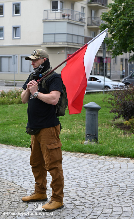 Pikieta pod Urzędem Miasta: STOP IMIGRANTOM