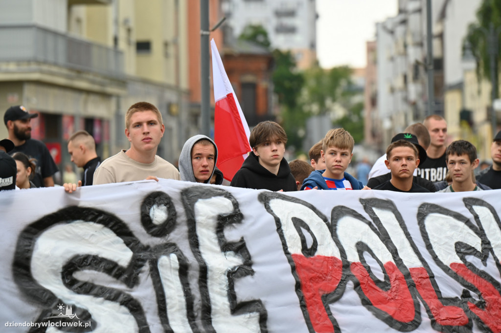 Pikieta pod Urzędem Miasta: STOP IMIGRANTOM