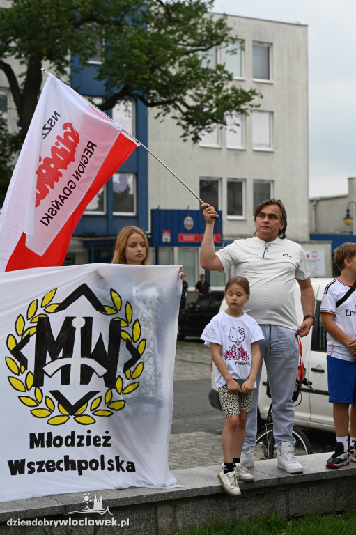 Pikieta pod Urzędem Miasta: STOP IMIGRANTOM