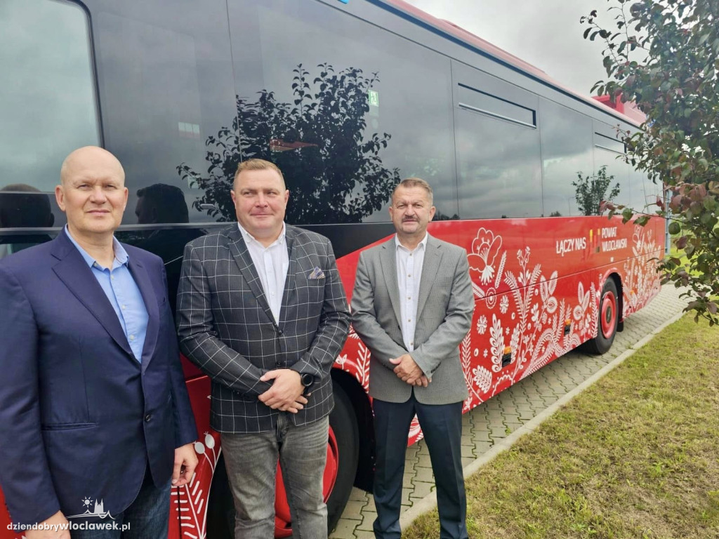 Powiat ma nowe autobusy hybrydowe