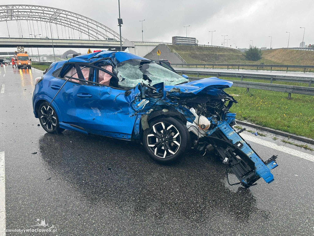 Paraliż na autostradzie A1. Ford zmiażdżony