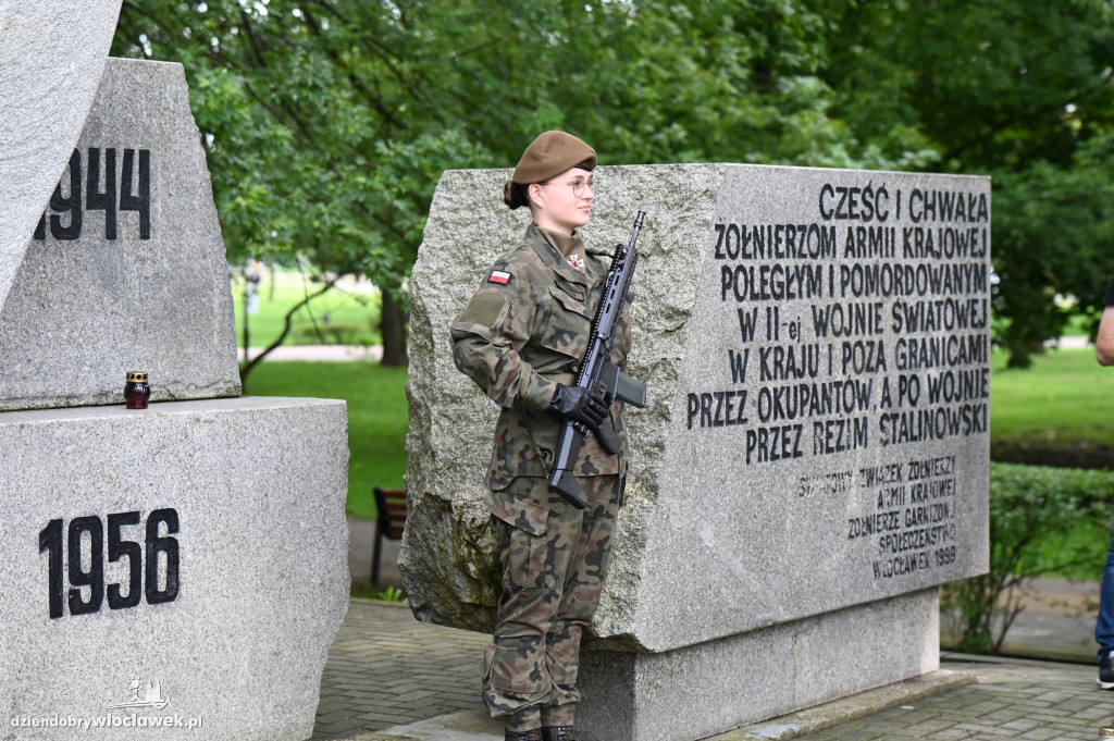 Obchody Powstania Warszawskiego w Parku Łokietka